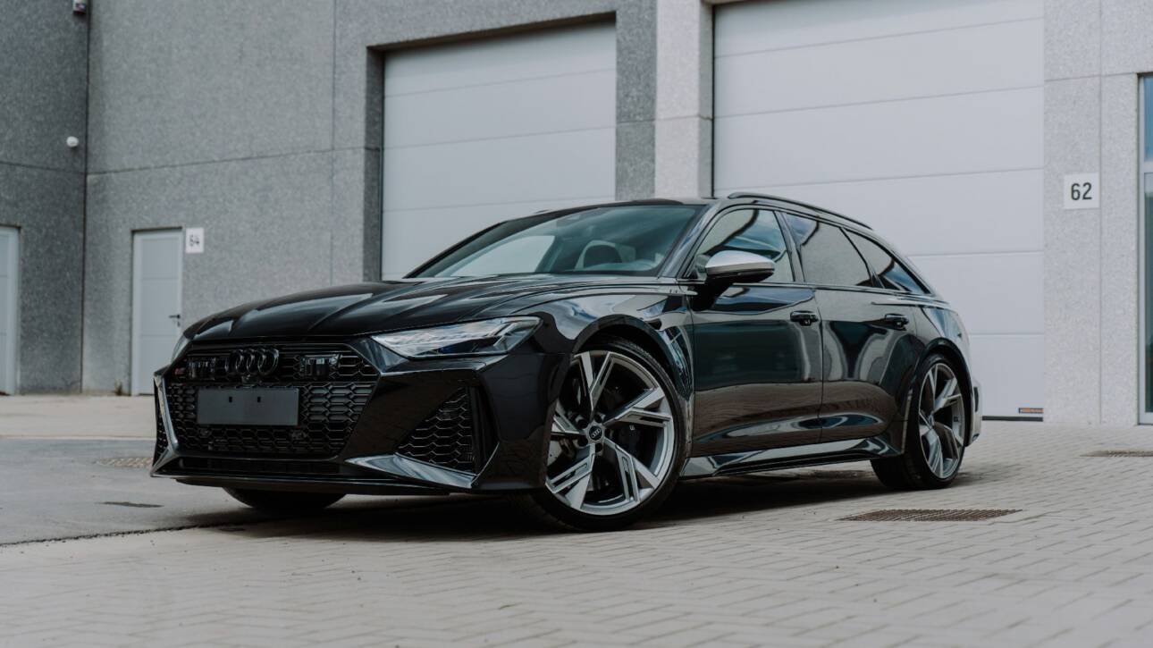 Audi RS6<div class="car-countdown" data-expiry="2025-07-30 00:00:00" data-carid="337"> </div>